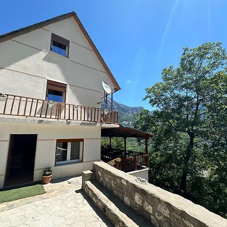 Guesthouse Kroni I Micanit Theth Exteriér fotografie