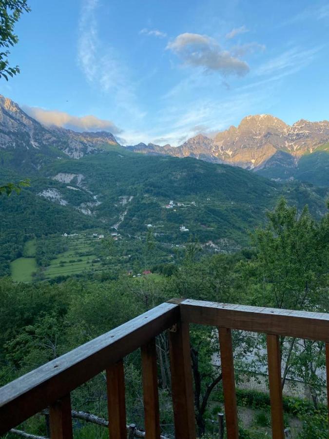 Guesthouse Kroni I Micanit Theth Exteriér fotografie