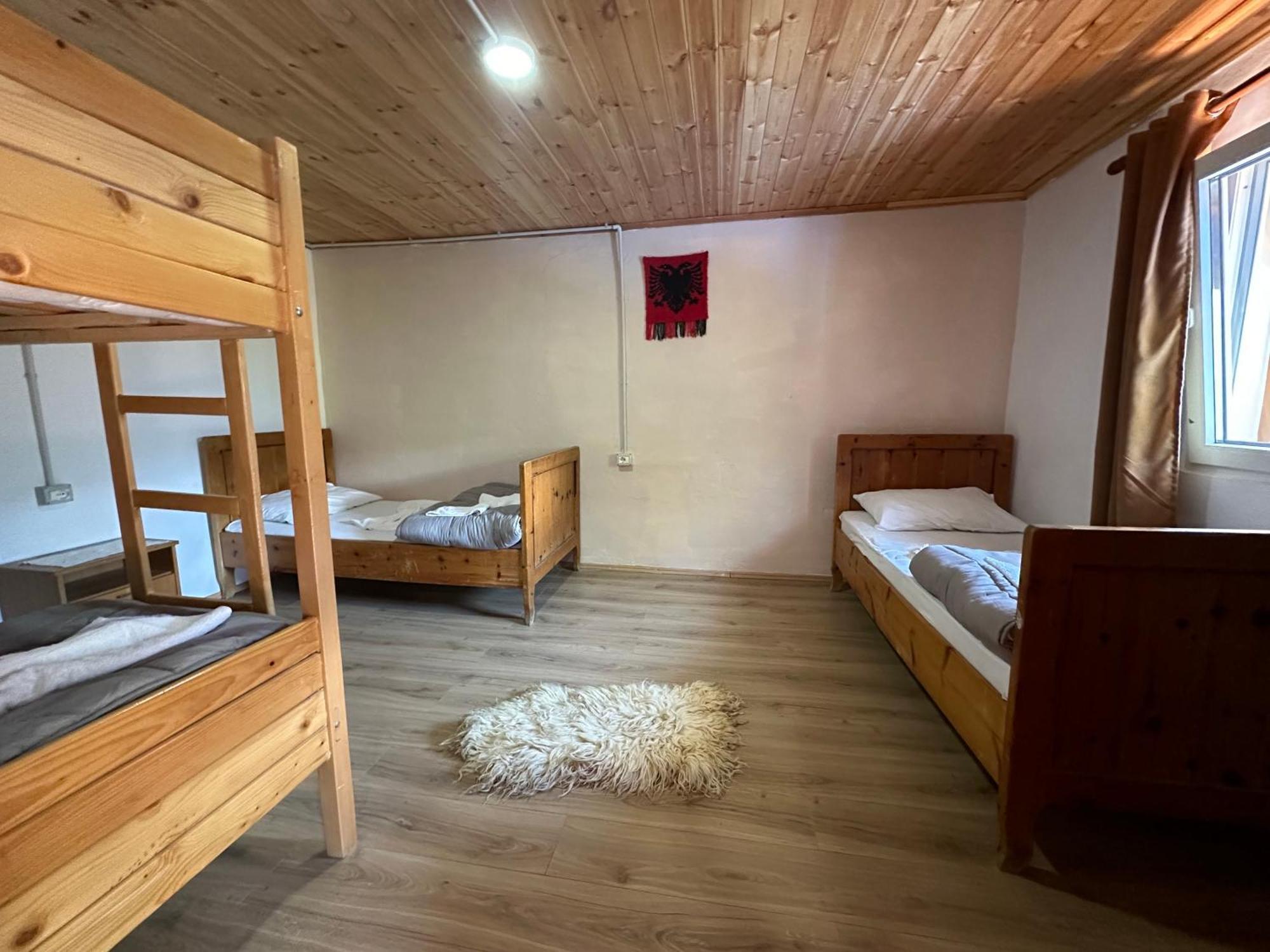 Guesthouse Kroni I Micanit Theth Exteriér fotografie