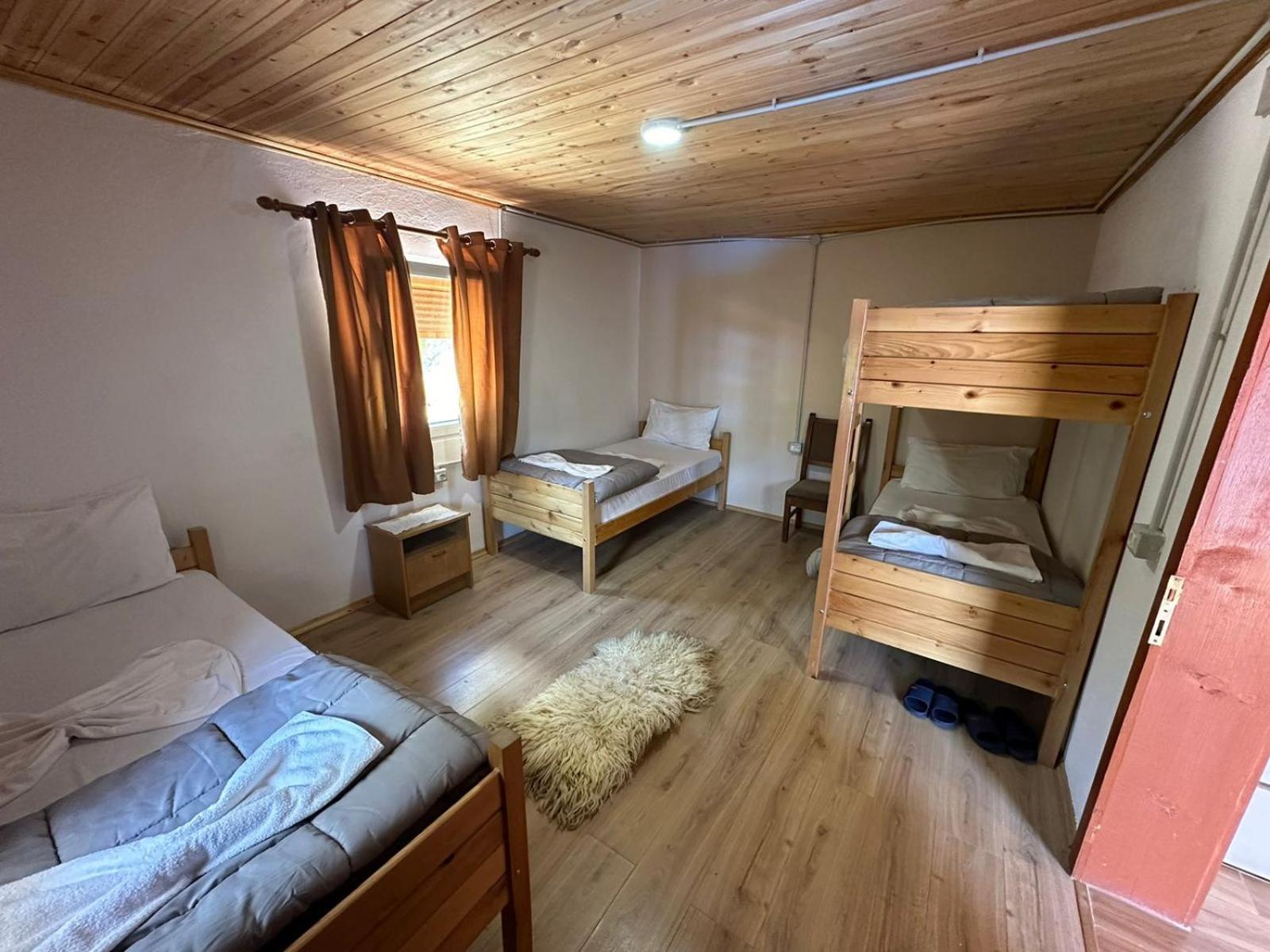 Guesthouse Kroni I Micanit Theth Exteriér fotografie